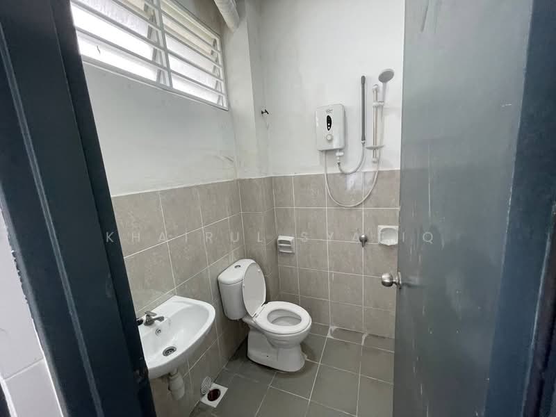 2-storey Terraced House for Sale in Alam Perdana (Puncak Alam) - Khairul Syafiq - PropertyGuru.com.my