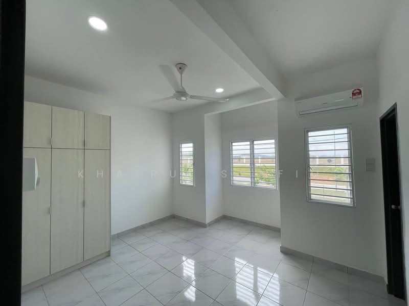 2-storey Terraced House for Sale in Alam Perdana (Puncak Alam) - Khairul Syafiq - PropertyGuru.com.my