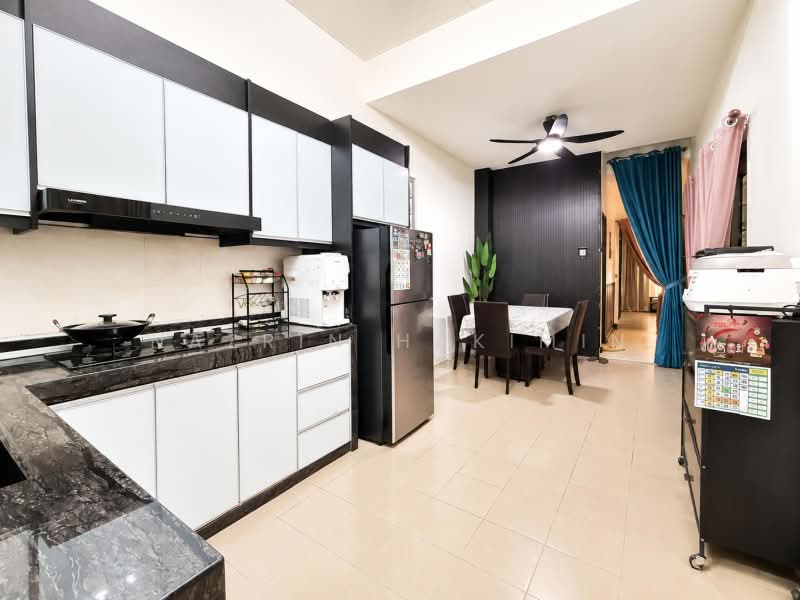 Terraced House for Sale in Klang (Selangor) - Nazrin Hakimin - Kitchen - PropertyGuru.com.my