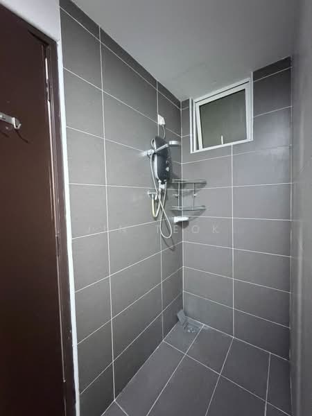 Servis Apartment untuk Disewa di KSL Residence @ Daya - Jin Teok - Bathroom - PropertyGuru.com.my