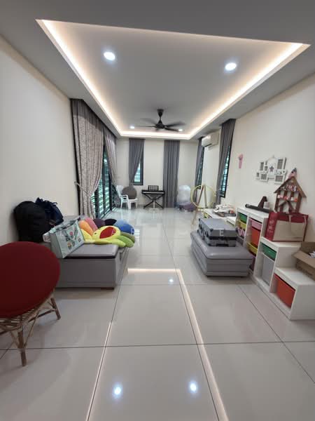 Semi-Detached House for Sale in Taman Perling (Perling) - Lilara Tiew - PropertyGuru.com.my