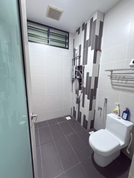 Semi-Detached House for Sale in Taman Perling (Perling) - Lilara Tiew - PropertyGuru.com.my