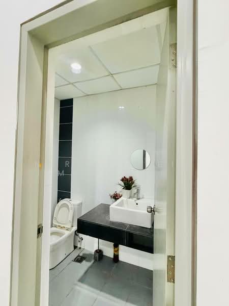 Condominium for Rent at The Wharf Residence - Norhafiz Bin Mohd Nor - Bathroom - PropertyGuru.com.my