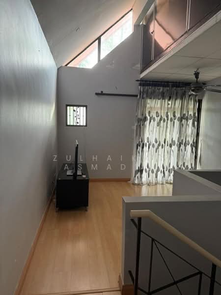 Rumah Teres 2.5 Tingkat untuk Disewa di Presint 18 (Putrajaya) - Zulhaikal Asmadee - Living Room - PropertyGuru.com.my