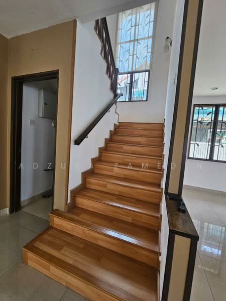 Rumah Banglo untuk Dijual di Aman Perdana (Kapar) - Adzura Zamedin - Entrance - PropertyGuru.com.my