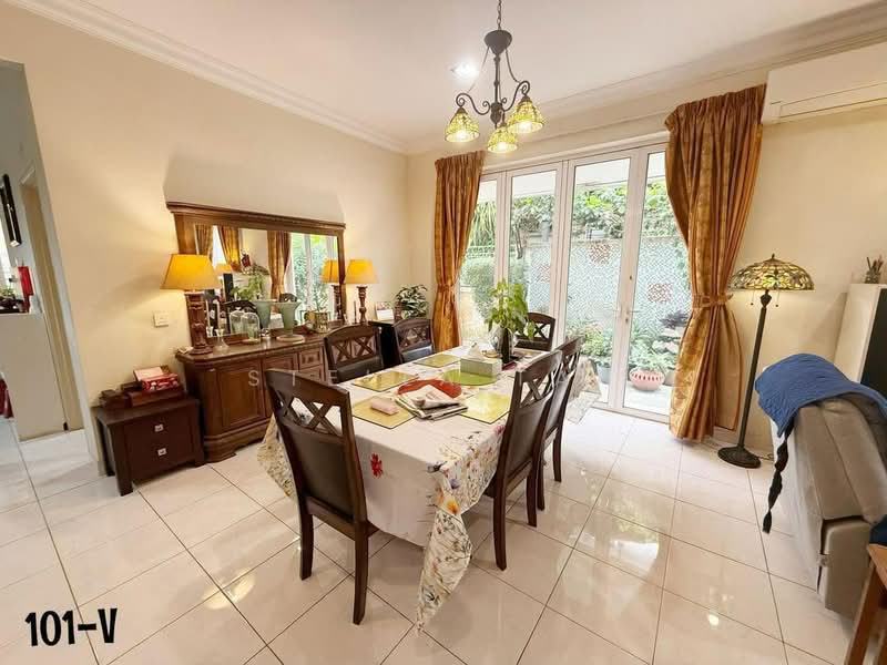 Rumah Berkembar untuk Dijual di Setia Damai (Setia Alam) - Stella Tan - Dining Room - PropertyGuru.com.my