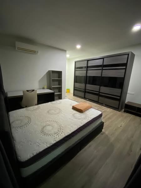 Kondominium untuk Disewa di Sapphire On The Park - Ai Lee - Bedroom - PropertyGuru.com.my