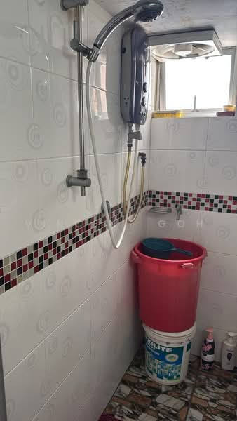 Pangsapuri untuk Dijual di Taman Jinjang Baru Kos Sederhana Apartment - Vincent Goh - Bathroom - PropertyGuru.com.my
