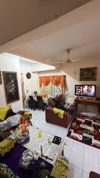 Rumah Teres 2 Tingkat untuk Dijual di TAMAN PUCHONG UTAMA (Puchong) - KEN FARM - Living Room - PropertyGuru.com.my
