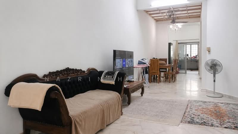 Terraced House for Sale in Bandar Tasik Puteri (Rawang) - Nazrin Hakimin - Living Room - PropertyGuru.com.my