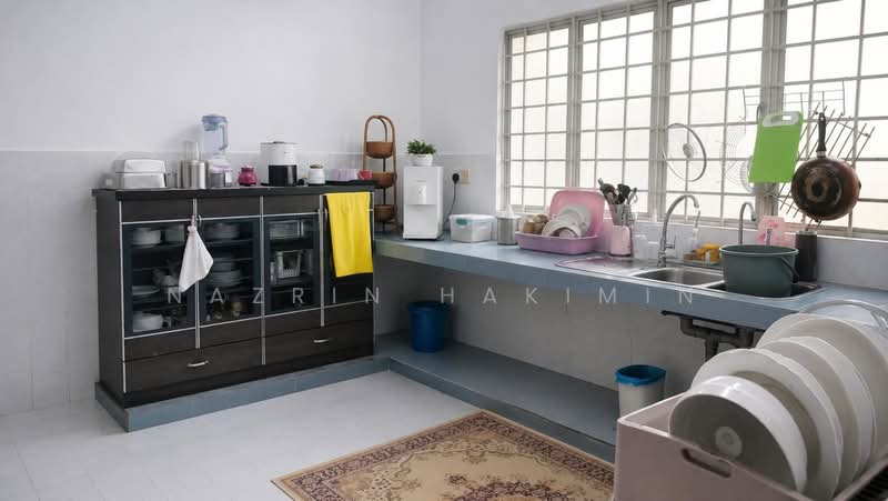 Terraced House for Sale in Bandar Tasik Puteri (Rawang) - Nazrin Hakimin - Kitchen - PropertyGuru.com.my