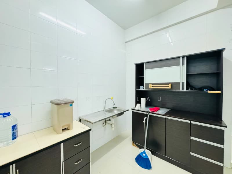 Condominium for Sale at Boulevard Condominium (BLVD) - Darren Lau - Kitchen - PropertyGuru.com.my