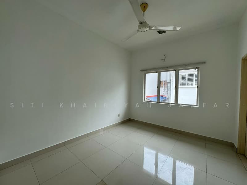 Rumah Teres 2 Tingkat untuk Dijual di D'Kayangan (Shah Alam) - SITI KHAIRIYAH JAAFAR - PropertyGuru.com.my