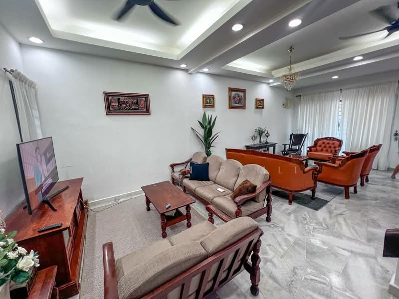 2-storey Terraced House for Sale in Alam Damai (Cheras) - Luqman Ramli - Living Room - PropertyGuru.com.my