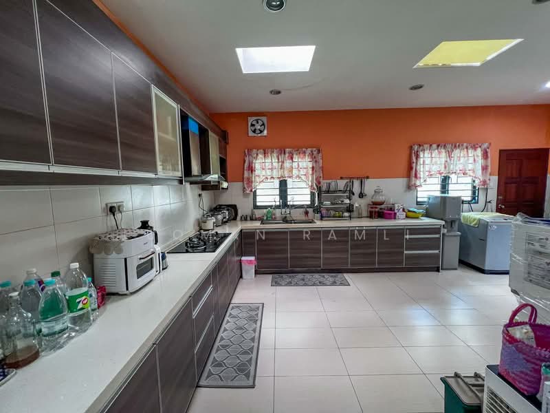 2-storey Terraced House for Sale in Alam Damai (Cheras) - Luqman Ramli - Kitchen - PropertyGuru.com.my