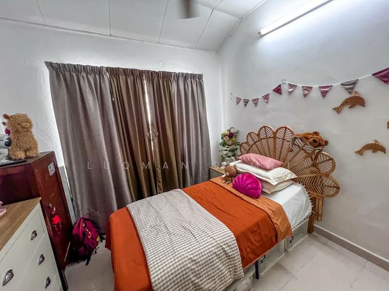 2-storey Terraced House for Sale in Alam Damai (Cheras) - Luqman Ramli - Bedroom - PropertyGuru.com.my