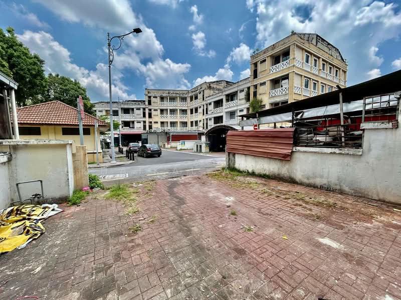 Shop for Rent in Putrajaya (Putrajaya) - Zulhaikal Asmadee - Exterior - PropertyGuru.com.my