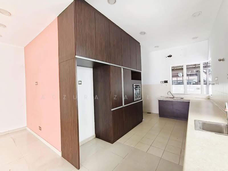 Rumah Banglo untuk Dijual di Kota Kemuning (Shah Alam) - Adzura Zamedin - Kitchen - PropertyGuru.com.my