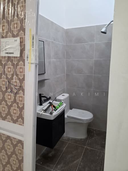 1-storey Terraced House for Sale in Taman Velox (Rawang) - Nazrin Hakimin - Bathroom - PropertyGuru.com.my
