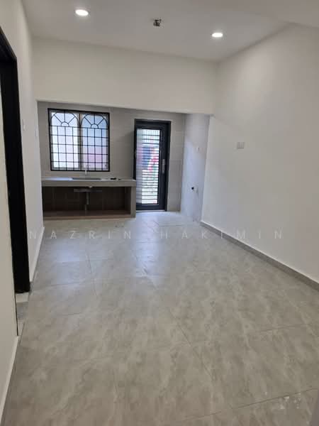 1-storey Terraced House for Sale in Taman Velox (Rawang) - Nazrin Hakimin - Kitchen - PropertyGuru.com.my