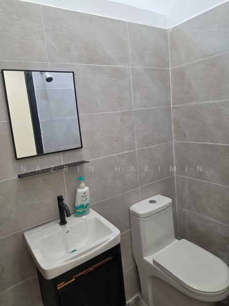 1-storey Terraced House for Sale in Taman Velox (Rawang) - Nazrin Hakimin - Bathroom - PropertyGuru.com.my