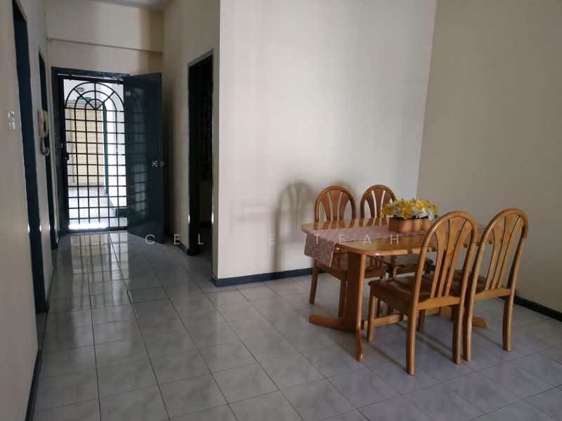 Apartment for Rent at Indah Court Likas - Celine Teah - Corridor - PropertyGuru.com.my