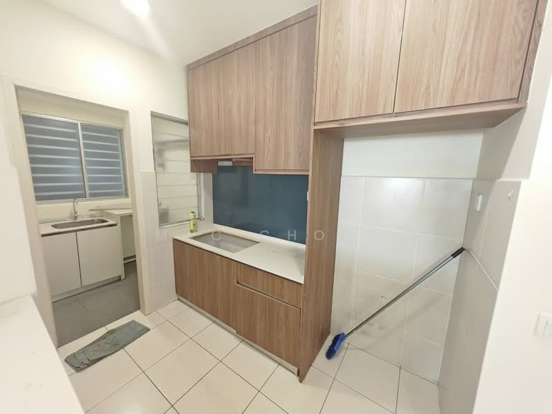 Pangsapuri untuk Disewa di Karisma @ Eco Majestic - Mac Chong - Kitchen - PropertyGuru.com.my