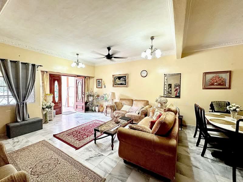 Rumah Teres 2-Tingkat untuk Dijual di Taman Putra (Ampang) - Nur Adibah Ishak - PropertyGuru.com.my