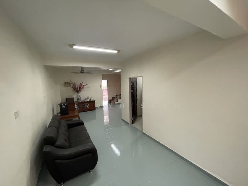 Rumah Teres 3 Tingkat untuk Dijual di Sungai Ara (Penang) - Mervyn Seah - Living Room - PropertyGuru.com.my