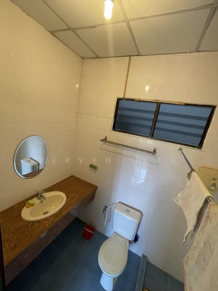 Rumah Teres 3 Tingkat untuk Dijual di Sungai Ara (Penang) - Mervyn Seah - Bathroom - PropertyGuru.com.my