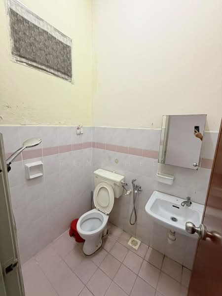 Rumah Teres 1 Tingkat untuk Dijual di Taman Nusa Bestari 2 (Iskandar Puteri (Nusajaya)) - Reny Hee - Bathroom - PropertyGuru.com.my