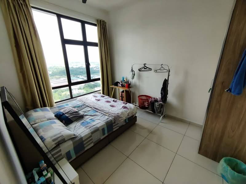 Service Residence for Sale at D'Summit Residences - Reny Hee - Bedroom - PropertyGuru.com.my