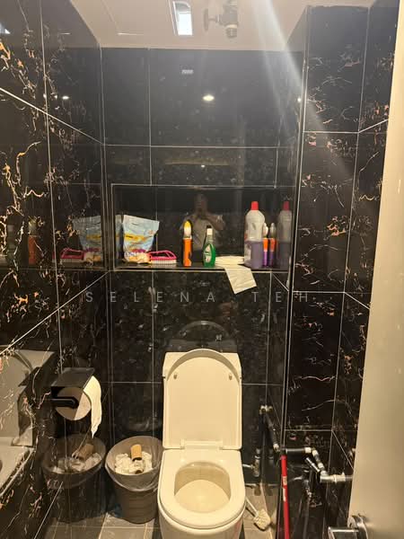 Kedai / Pejabat untuk Disewa di Desa Aman Puri (Kepong) - Selena Teh - Bathroom - PropertyGuru.com.my