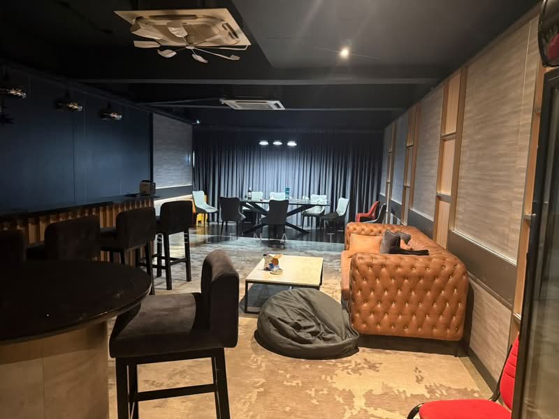 Kedai / Pejabat untuk Disewa di Desa Aman Puri (Kepong) - Selena Teh - Living Room - PropertyGuru.com.my