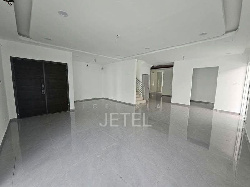 Rumah Kluster untuk Dijual di Klang (Selangor) - Joel Sia - Living Room - PropertyGuru.com.my
