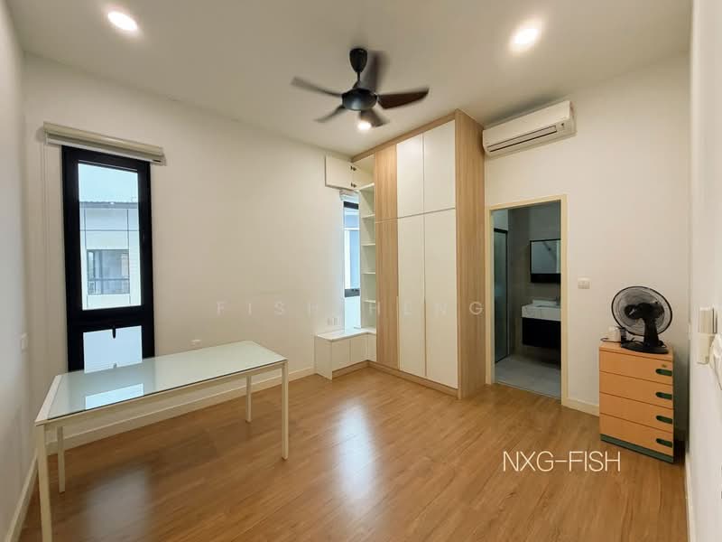 Rumah Berkembar untuk Dijual di Bandar Tropicana Aman (Telok Panglima Garang) - Fish Heng - Bedroom - PropertyGuru.com.my