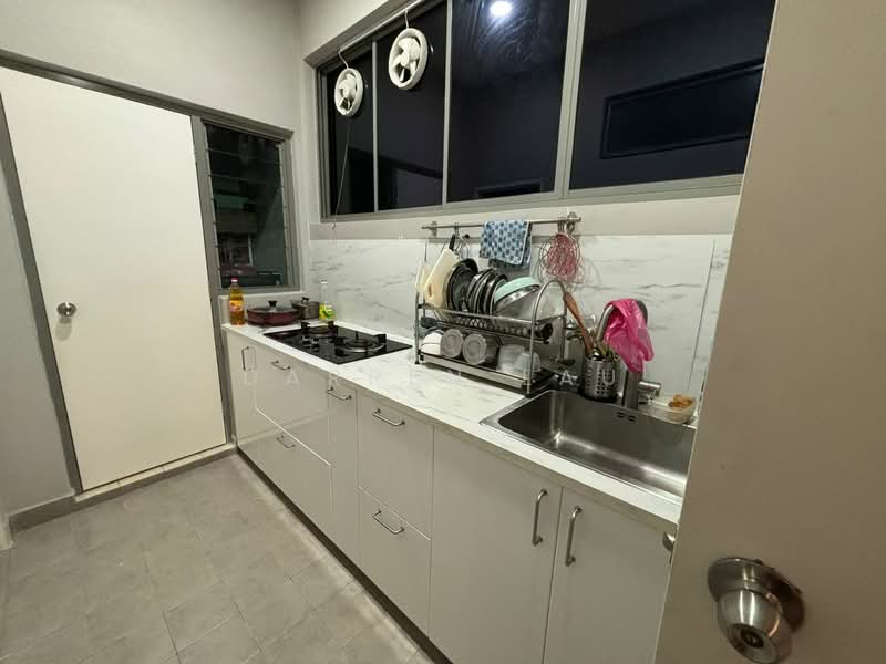 Condominium for Sale at All Seasons Park - Darren Lau - Kitchen - PropertyGuru.com.my