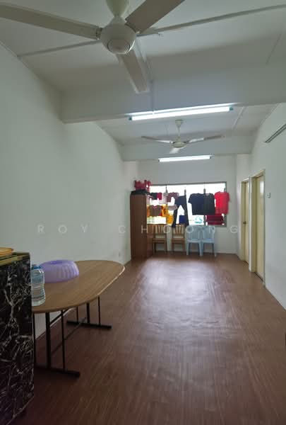 Rumah Flat untuk Dijual di Sri Begonia - Roy Choong - Living Room - PropertyGuru.com.my