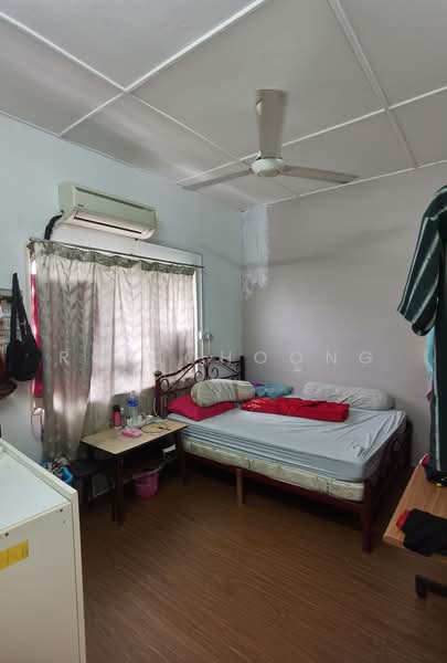 Rumah Flat untuk Dijual di Sri Begonia - Roy Choong - Bedroom - PropertyGuru.com.my