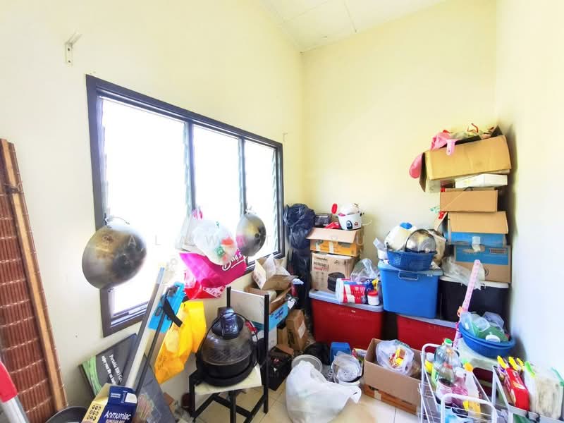 1-storey Terraced House for Sale in Shah Alam (Selangor) - Salawati Busro - Interior - PropertyGuru.com.my