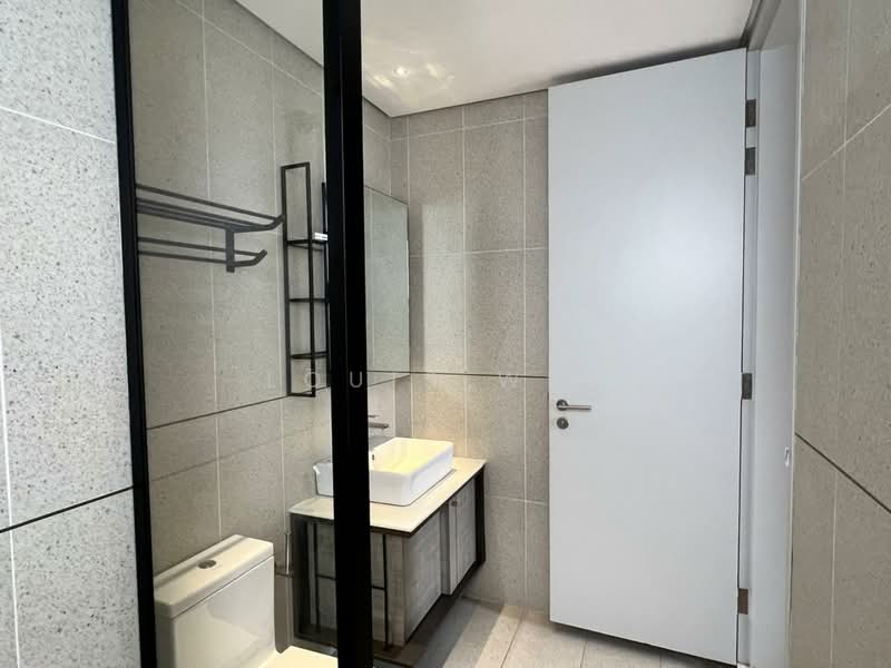 Service Residence for Sale at Millerz Square Serviced Residence - Louis Wee - Bathroom - PropertyGuru.com.my