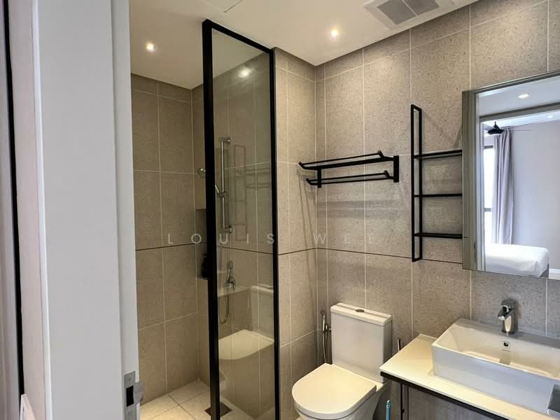 Service Residence for Sale at Millerz Square Serviced Residence - Louis Wee - Bathroom - PropertyGuru.com.my