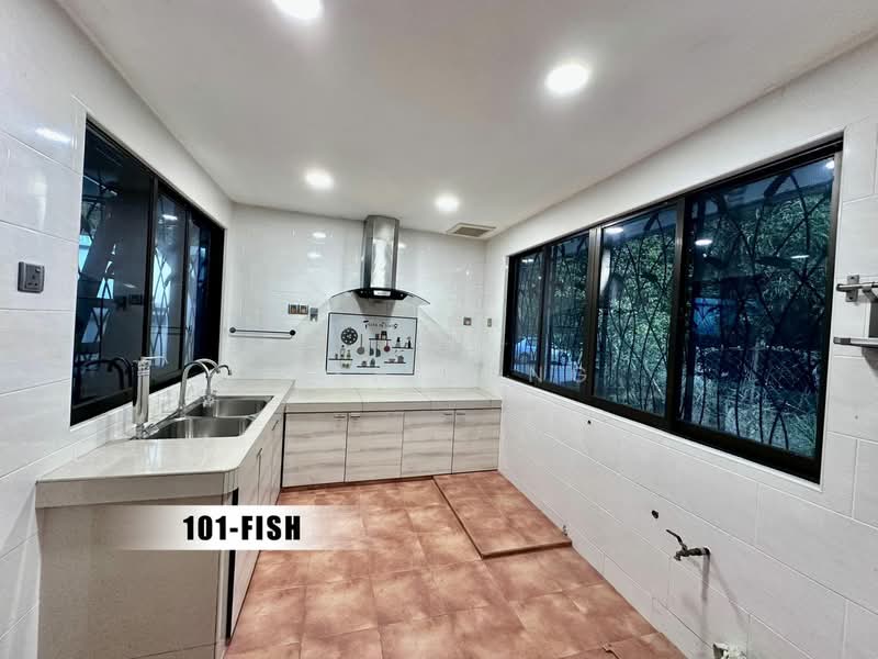 Rumah Teres 2 Tingkat untuk Dijual di Kota Kemuning (Shah Alam) - Fish Heng - Kitchen - PropertyGuru.com.my