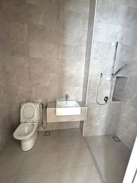 Rumah Kluster untuk Dijual di Taman Ekoflora (Johor Bahru) - Simpson Poh - Bathroom - PropertyGuru.com.my