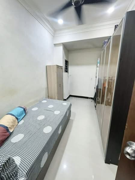 1-storey Terraced House for Sale in Tebrau (Johor) - Simpson Poh - Bedroom - PropertyGuru.com.my