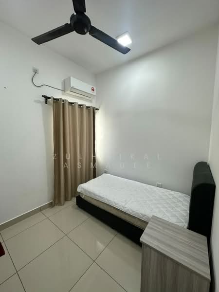 Rumah Teres 2 Tingkat untuk Disewa di Alam Impian (Shah Alam) - Zulhaikal Asmadee - Bedroom - PropertyGuru.com.my