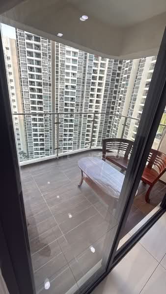 Condominium for Rent at Amberside @ Country Garden Danga Bay - Jane Ngoi - Balcony - PropertyGuru.com.my