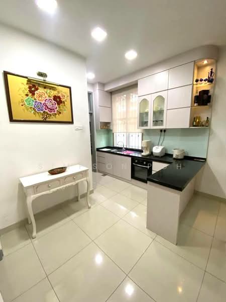 2-storey Terraced House for Sale in Taman Molek (Johor Bahru) - Simpson Poh - Kitchen - PropertyGuru.com.my