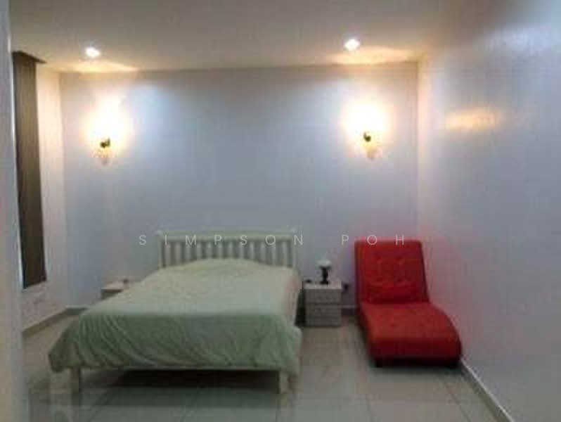 2-storey Terraced House for Sale in Taman Molek (Johor Bahru) - Simpson Poh - Bedroom - PropertyGuru.com.my
