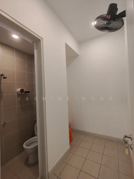 Service Residence for Sale at The Park 2 - Jasmine Wong - Bathroom - PropertyGuru.com.my
